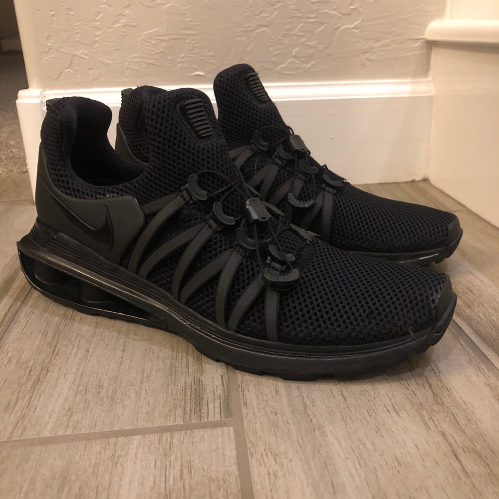 Nike Shox Gravity Shoes